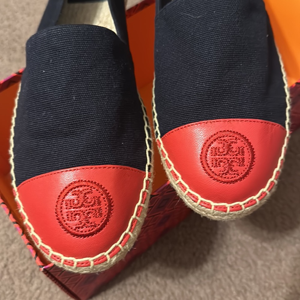 Tory Burch Recycled Canvas Leather Navy Red Color Block Espadrille Shoes - Picture 13 of 15